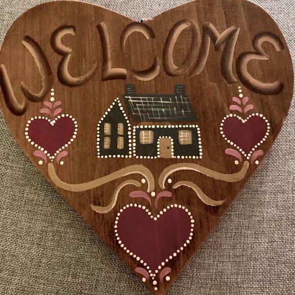 Vintage Wood Heart Shaped Wecome Sign - Picture 6 of 7